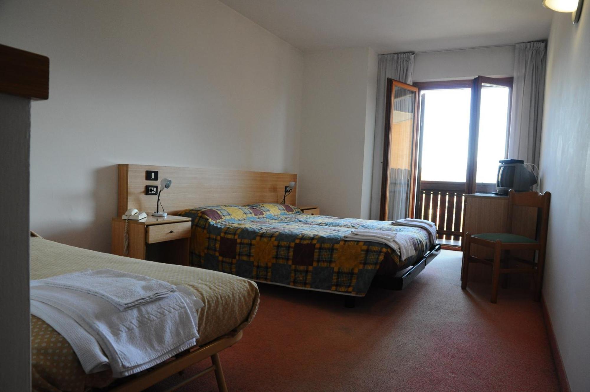 Hotel Cristina 蒂诺 客房 照片